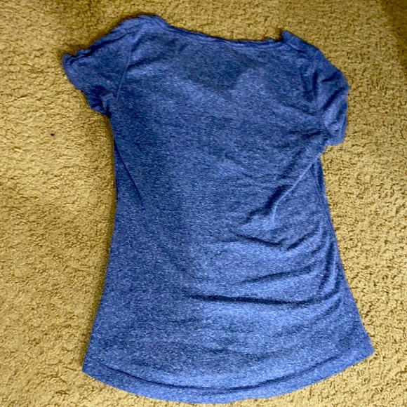 Tight Buttoned Down Aeropostale Tee - Picture 2 of 3